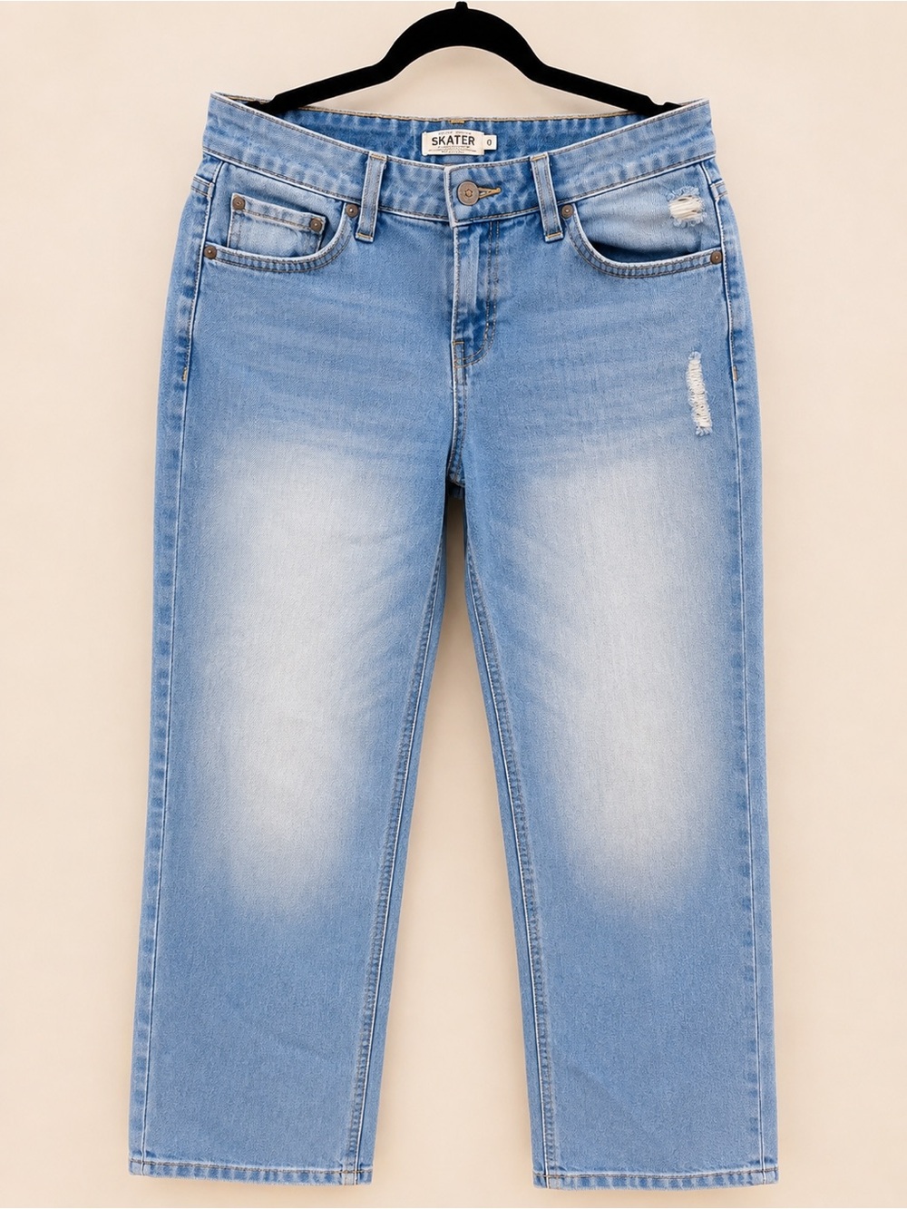 refuge Light Wash Cropped Straight Jeans